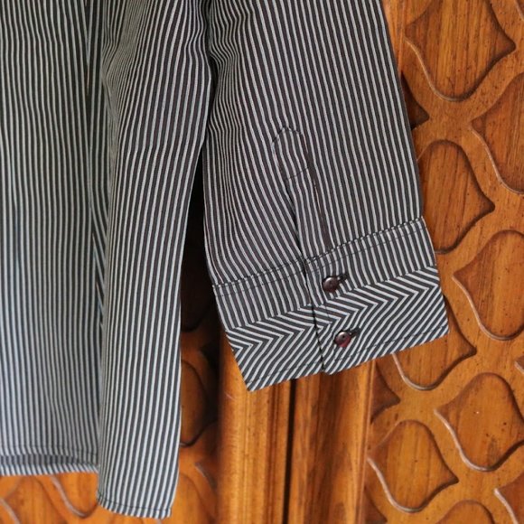 3/$15 Globus Striped Popover Collared Shirt - Size XS - Picture 10 of 15
